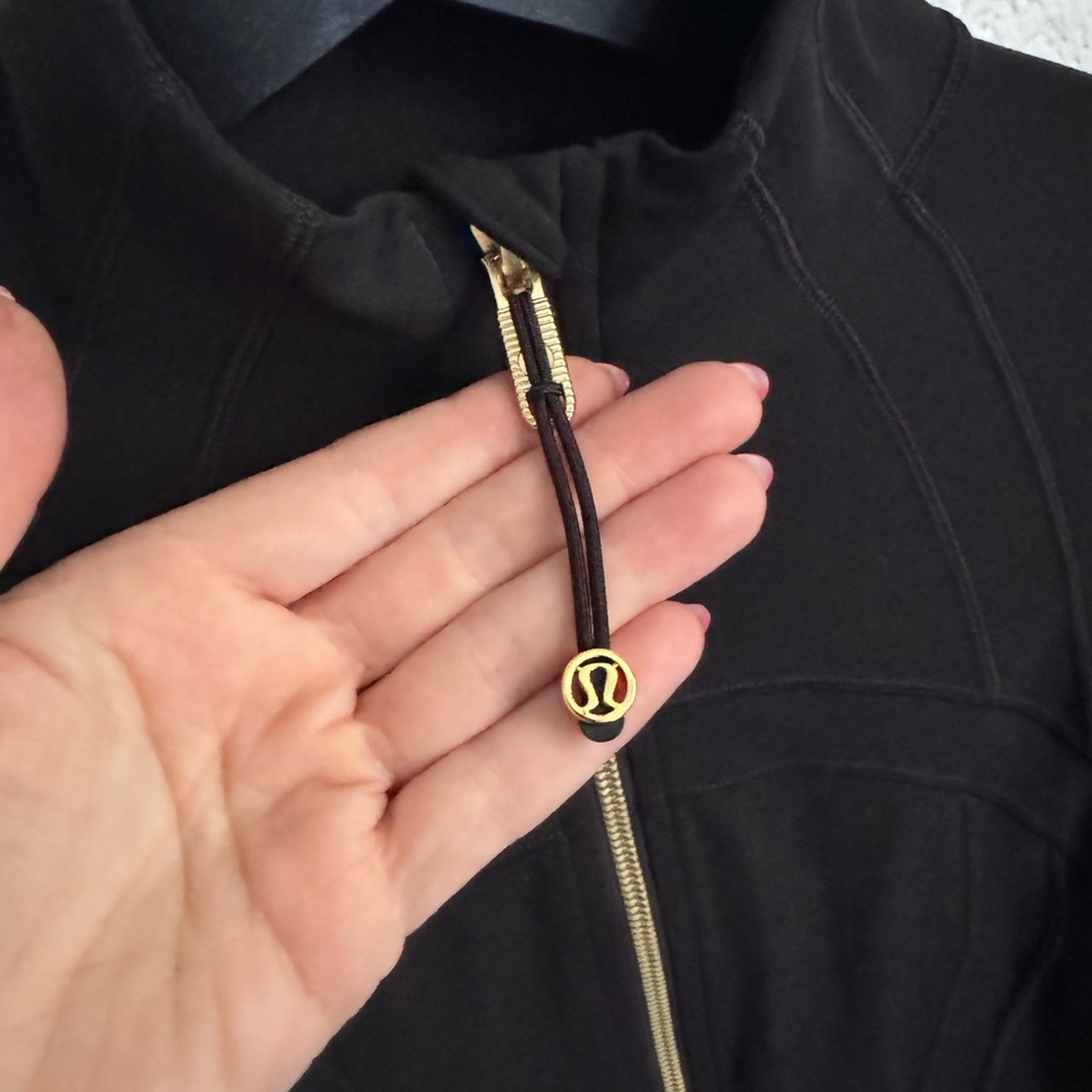 Lululemon Define Nulu Women's Black Zip-Front Performance Jacket - Size 4 - Picture 4 of 7